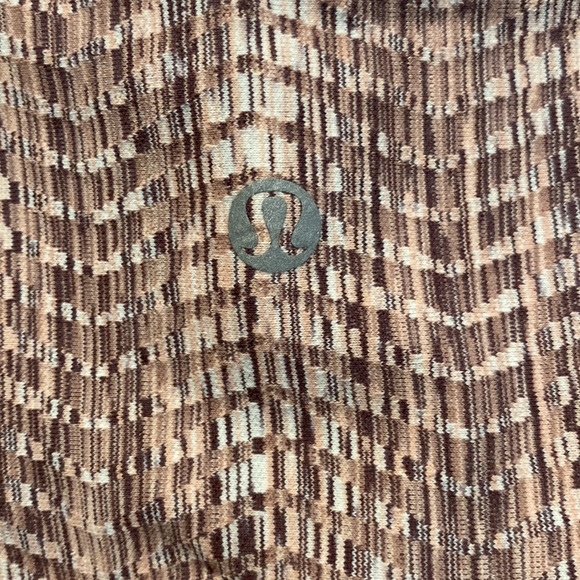 Like New Lululemon Wunder Under 7/8 length - Picture 3 of 5